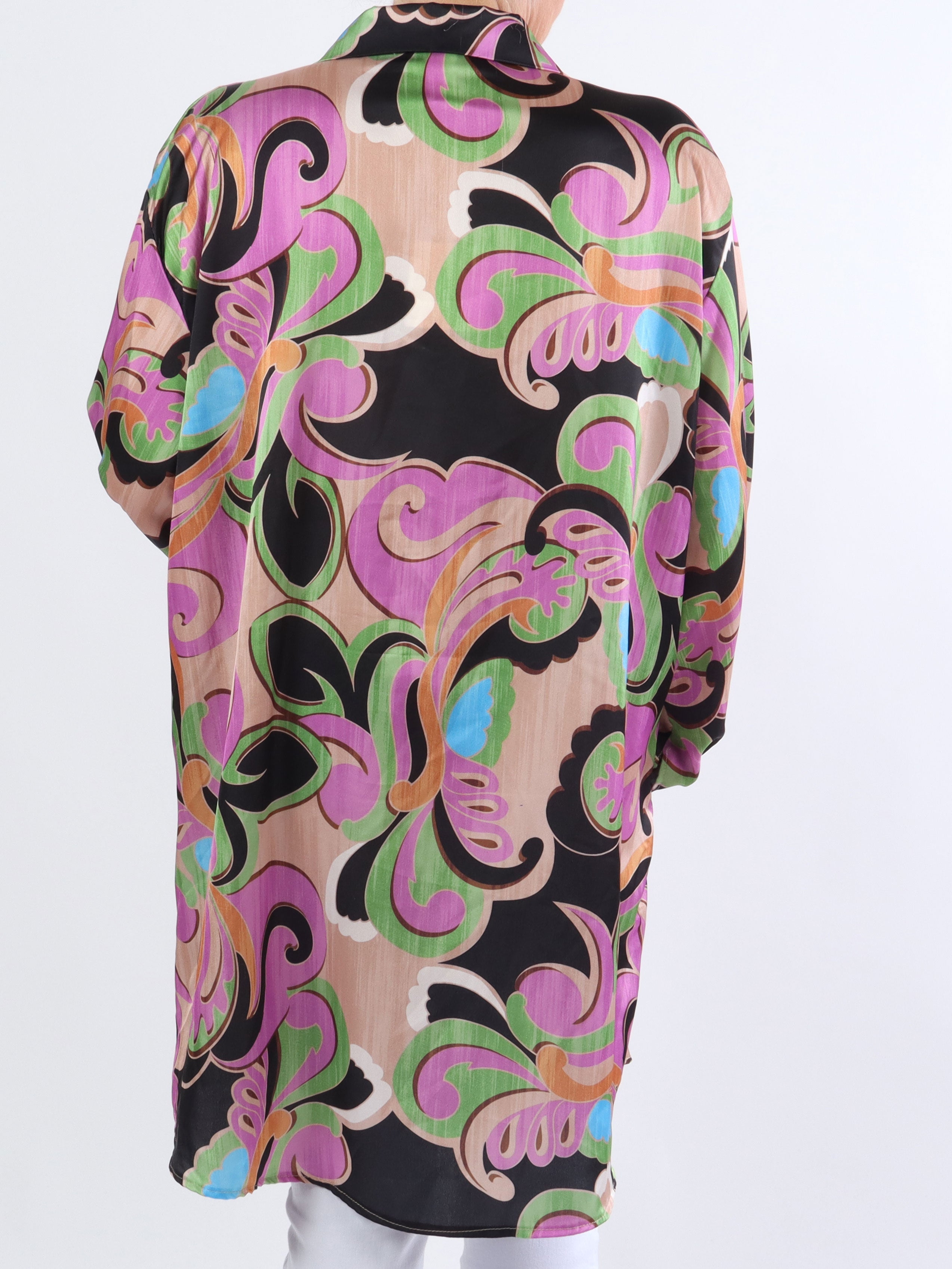 Happy Dress - Mångfärgad skjortklänning i sidenlook i stora storlekar